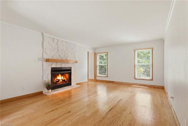 905 Northshore Court, High Point, NC 27265