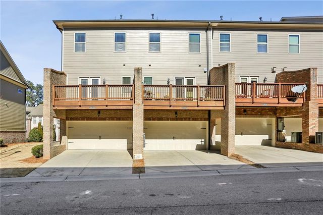 7395 Glisten Avenue, Atlanta, GA 30328