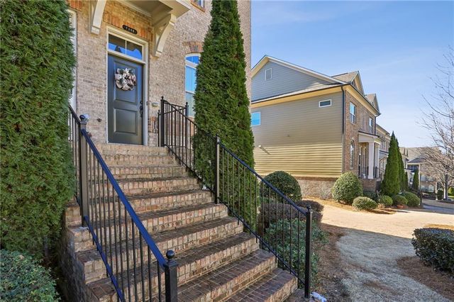7395 Glisten Avenue, Atlanta, GA 30328
