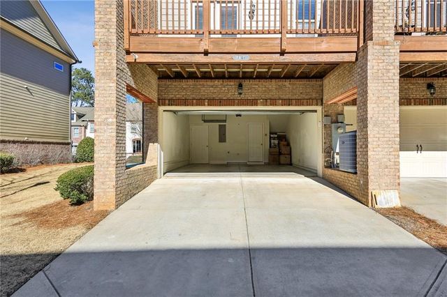 7395 Glisten Avenue, Atlanta, GA 30328