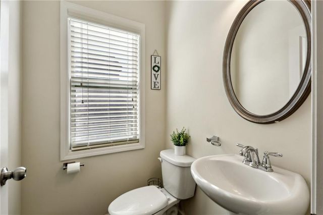 7395 Glisten Avenue, Atlanta, GA 30328