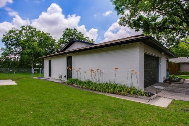 9635 Talina Drive, Dallas, TX 75228