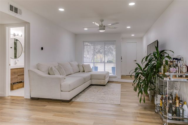 9635 Talina Drive, Dallas, TX 75228