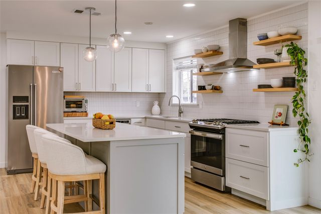 9635 Talina Drive, Dallas, TX 75228