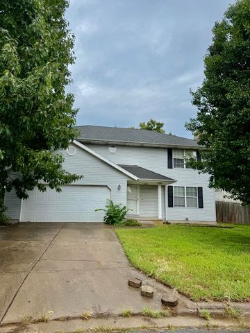 2955 W Knob Hill Street, Springfield, MO 65810