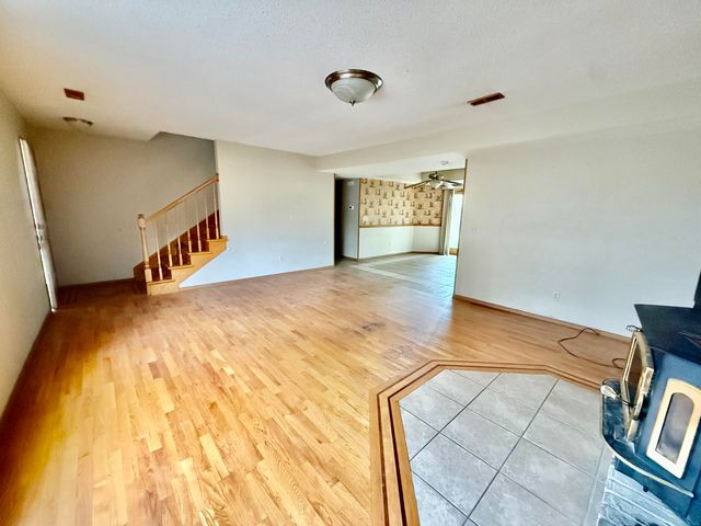 2955 W Knob Hill Street, Springfield, MO 65810