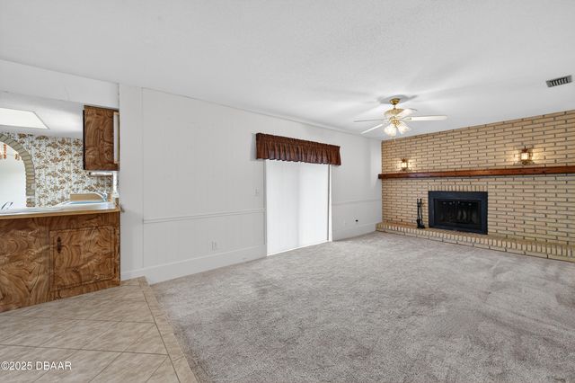 1086 Kingswood Way, Port Orange, FL 32129