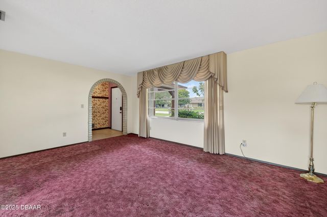 1086 Kingswood Way, Port Orange, FL 32129