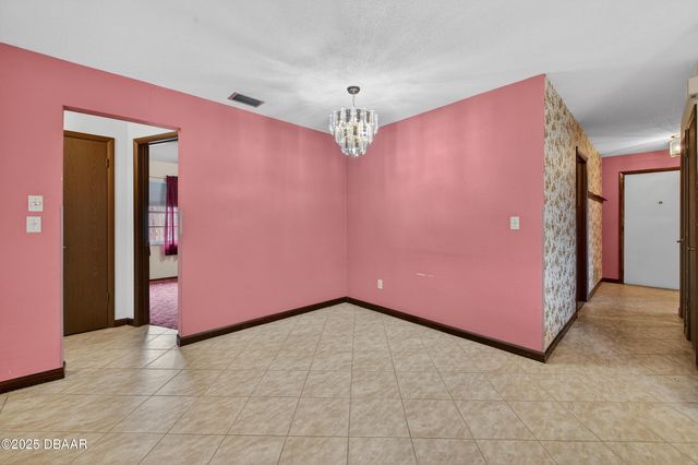 1086 Kingswood Way, Port Orange, FL 32129