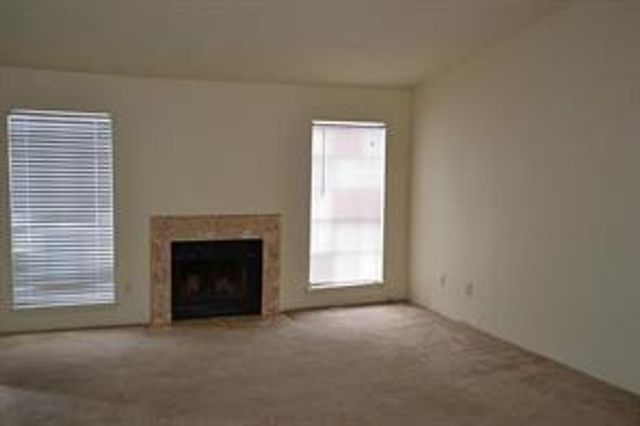 6500 Sands Point Drive 508, Houston, TX 77074