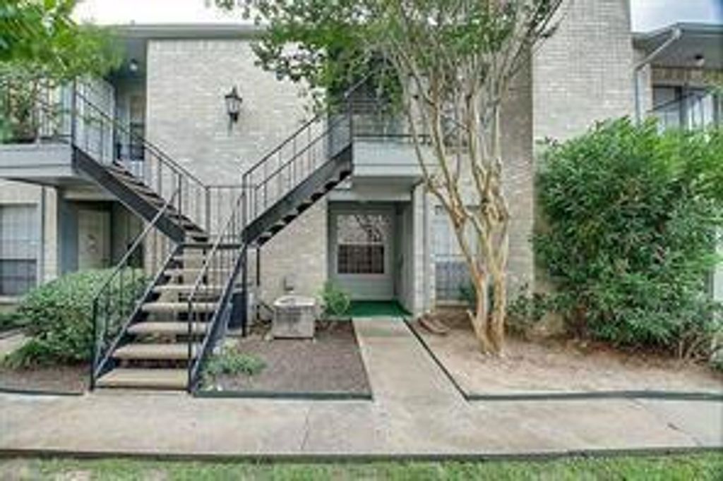 6500 Sands Point Drive 508, Houston, TX 77074