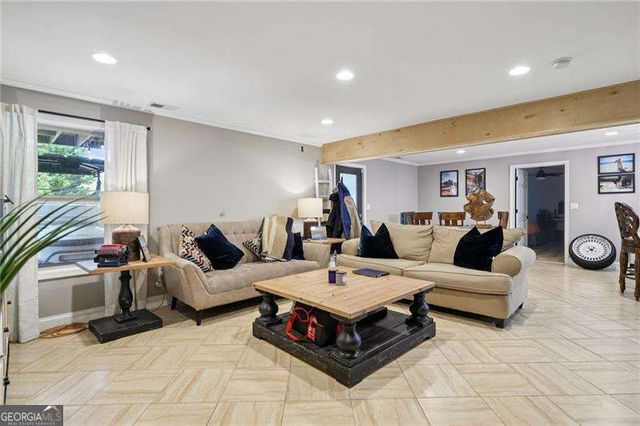 5803 Little Doe Walk, Flowery Branch, GA 30542