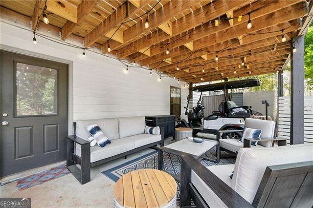 5803 Little Doe Walk, Flowery Branch, GA 30542