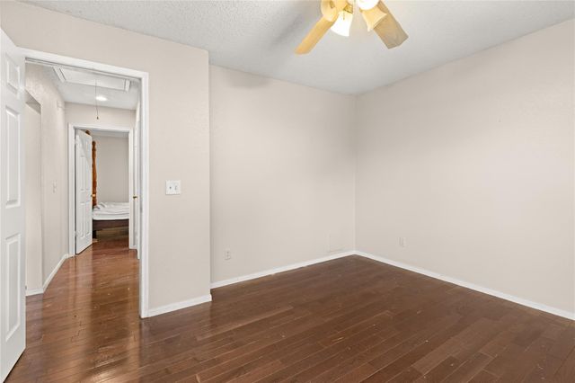 4134 Lakepointe Forest Drive, Seabrook, TX 77586