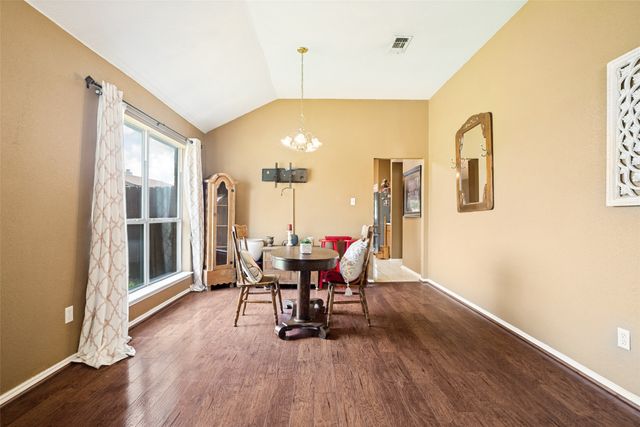 1005 Darren Drive, Burleson, TX 76028