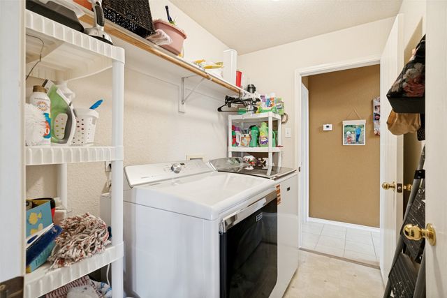 1005 Darren Drive, Burleson, TX 76028