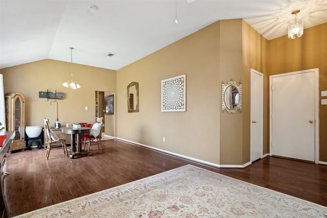 1005 Darren Drive, Burleson, TX 76028