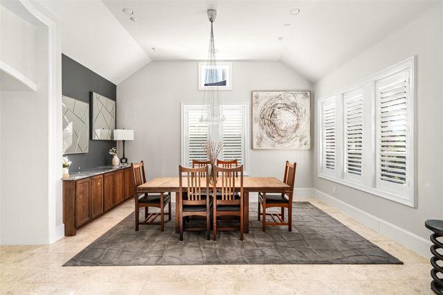 64 S Parkgate Circle, The Woodlands, TX 77381