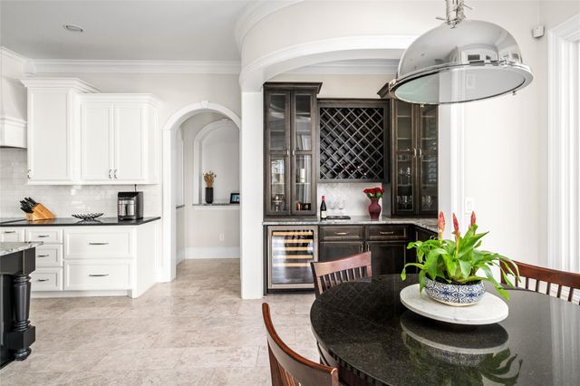 64 S Parkgate Circle, The Woodlands, TX 77381