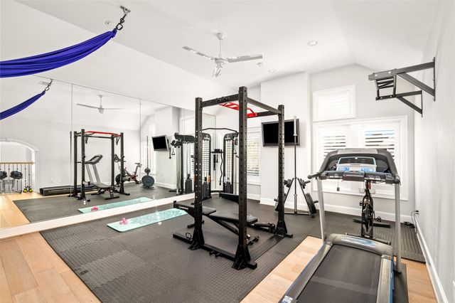 64 S Parkgate Circle, The Woodlands, TX 77381