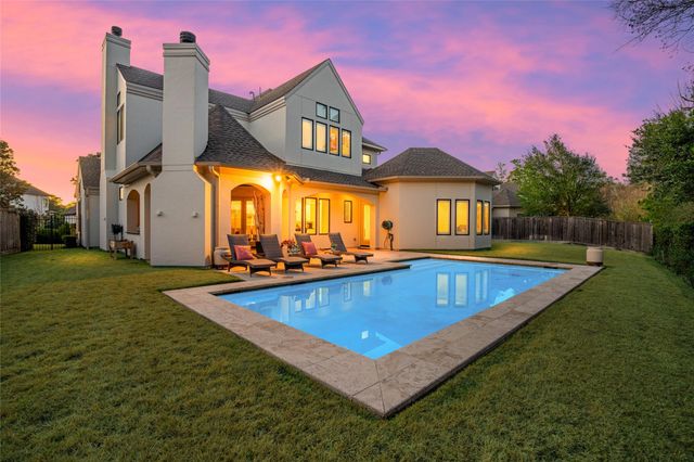 64 S Parkgate Circle, The Woodlands, TX 77381