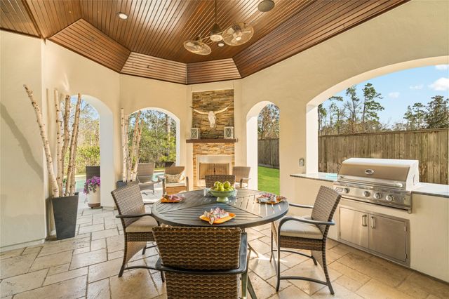 64 S Parkgate Circle, The Woodlands, TX 77381