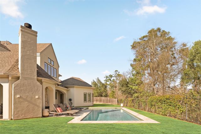 64 S Parkgate Circle, The Woodlands, TX 77381