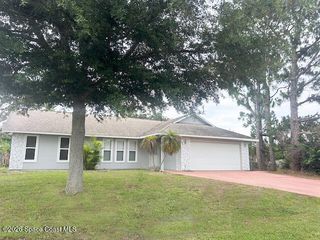 1105 Dallam Avenue NW, Palm Bay, FL 32907
