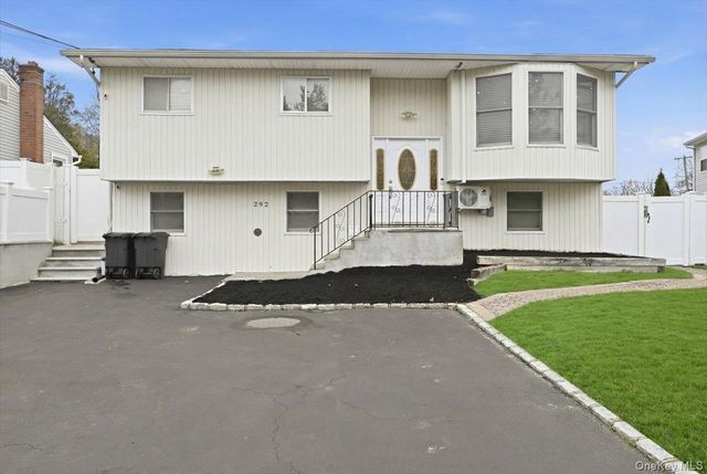 292 Concord Street, Dix Hills, NY 11746