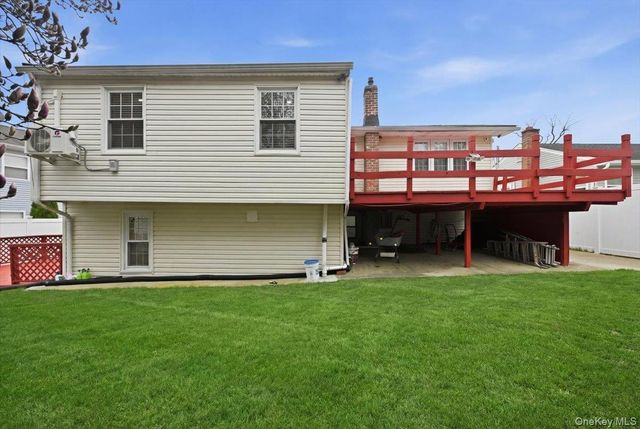 292 Concord Street, Dix Hills, NY 11746