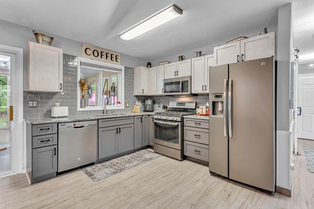 11745 N Waldron Road, Jerome, MI 49249