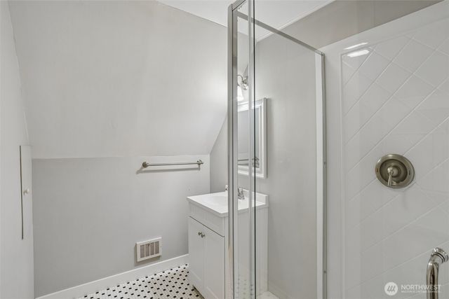 739 N 165th Street, Shoreline, WA 98133