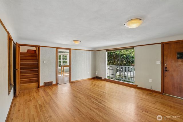 739 N 165th Street, Shoreline, WA 98133