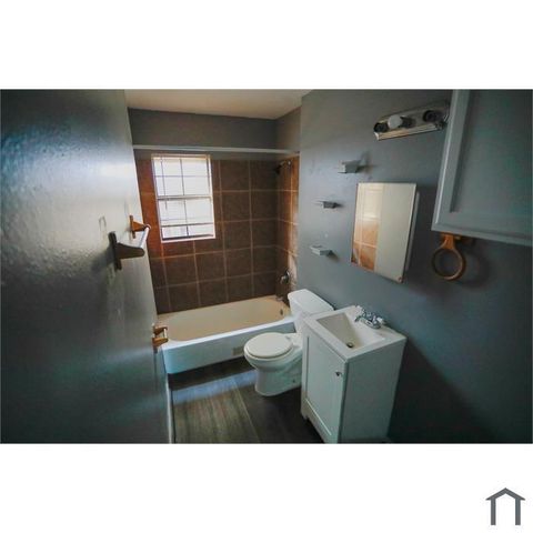 3232 Berry Street, Houston, TX 77004