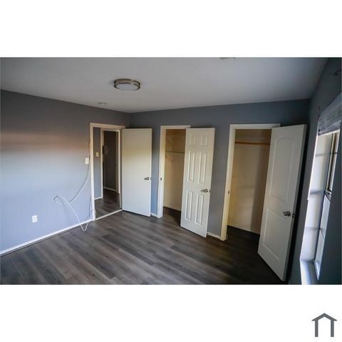 3232 Berry Street, Houston, TX 77004