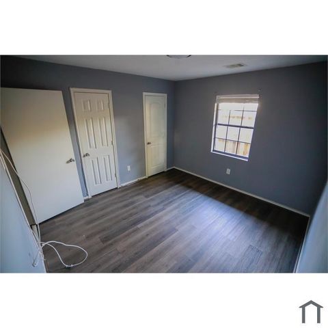 3232 Berry Street, Houston, TX 77004