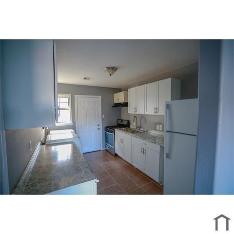 3232 Berry Street, Houston, TX 77004