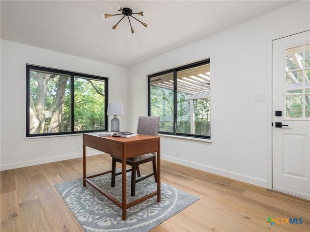 11103 Oak Knoll Drive, Austin, TX 78759