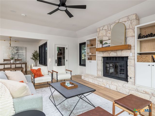 11103 Oak Knoll Drive, Austin, TX 78759