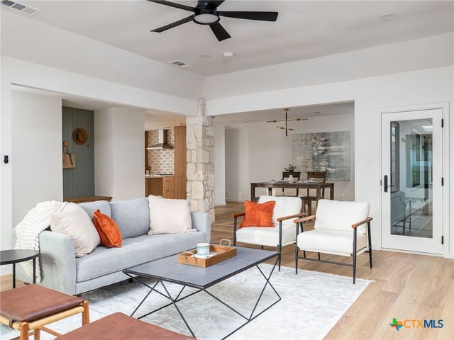 11103 Oak Knoll Drive, Austin, TX 78759