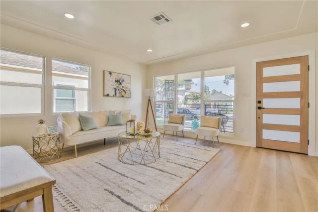 12035 Ramona, Hawthorne, CA 90250