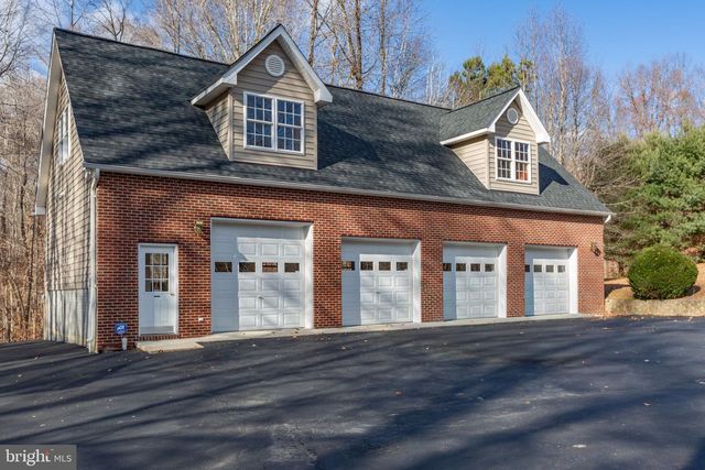 8528 WORMAN DR, King George, VA 22485