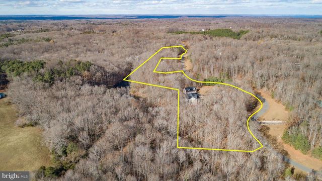 8528 WORMAN DR, King George, VA 22485