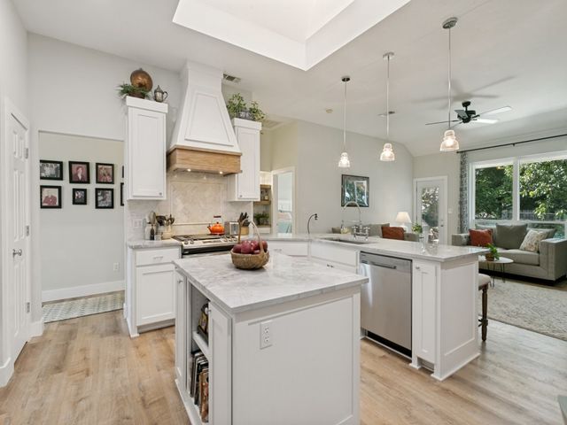 1411 Park Palisades Drive, Corinth, TX 76210