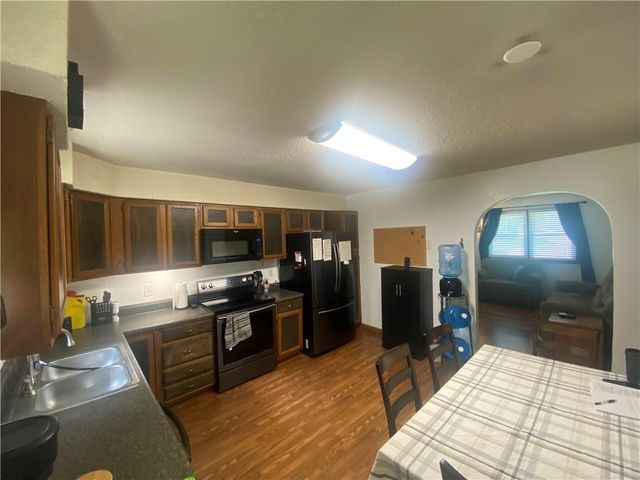 305 Renee Lane, Garden City, MO 64747