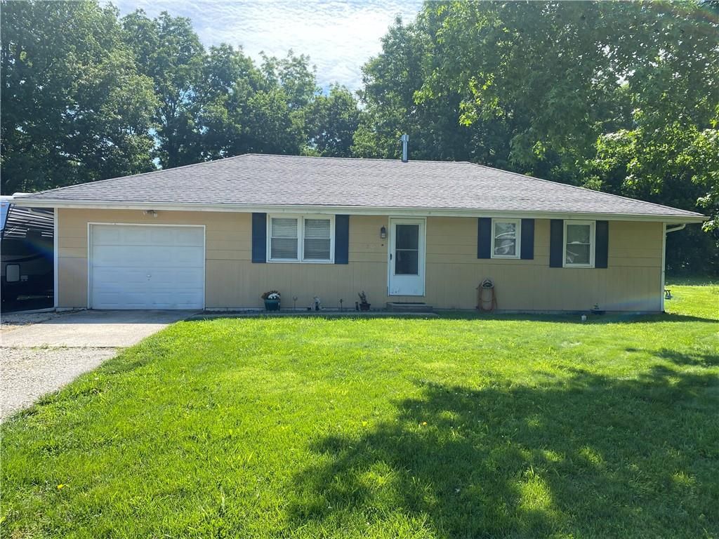 305 Renee Lane, Garden City, MO 64747