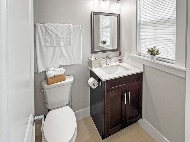 801 N Marsalis Avenue 101, Dallas, TX 75203