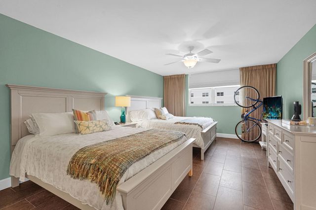 1701 S Ocean Drive 203, Hollywood, FL 33019