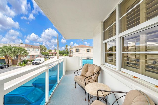 1701 S Ocean Drive 203, Hollywood, FL 33019