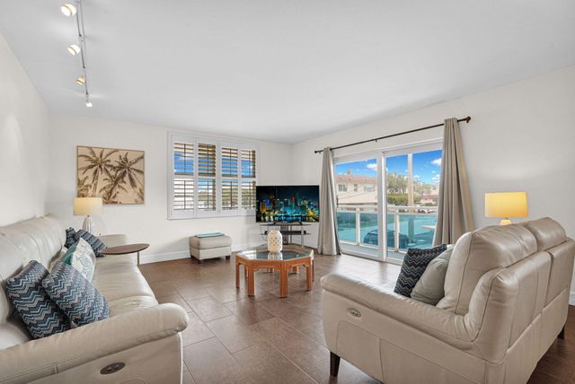 1701 S Ocean Drive 203, Hollywood, FL 33019